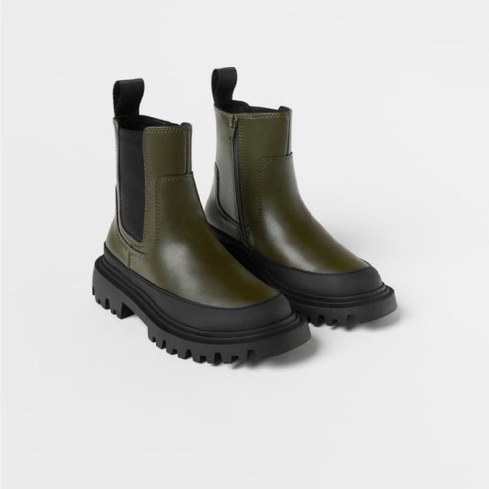 ZARA STRETCH RUBBERIZED ANKLE BOOTS Women’s size EUR 35